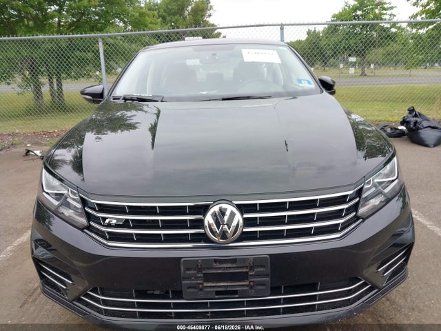 2018 Volkswagen Passat 2.0t R-line/2.0t S მანქანა იყიდება აუქციონზე, vin: 1VWAA7A35JC005596, აუქციონის ნომერი: 45409877