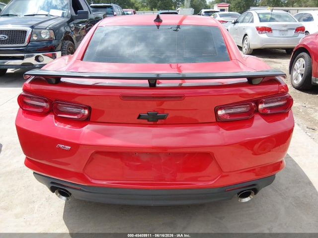 45409911 :رقم المزاد ، 1G1FD1RX7N0106157 vin ، 2022 Chevrolet Camaro Rwd  2lt مزاد بيع