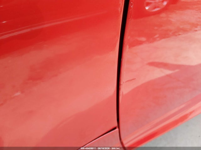 45409911 :رقم المزاد ، 1G1FD1RX7N0106157 vin ، 2022 Chevrolet Camaro Rwd  2lt مزاد بيع