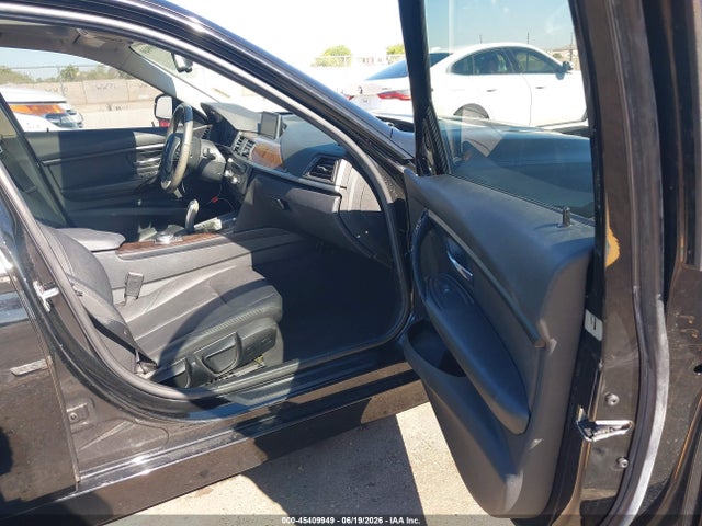 BMW 320i 2015 WBA3B1G56FNT06479 Image 5