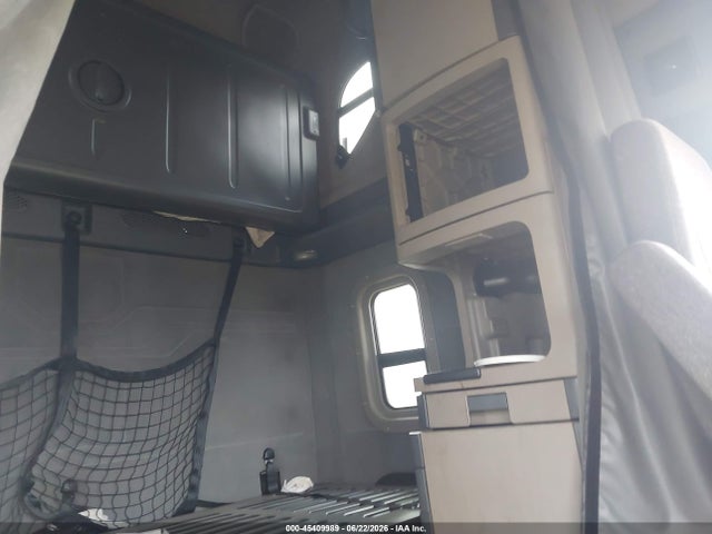 2016 Freightliner Cascadia 125 მანქანა იყიდება აუქციონზე, vin: 3AKJGLD54GSHR8549, აუქციონის ნომერი: 45409989