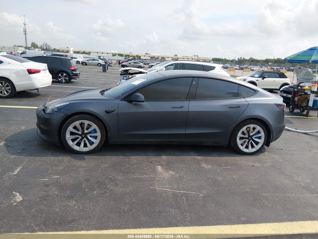 Tesla Model 3 Rear-wheel Drive 2022 5YJ3E1EA4NF111049 Image 13