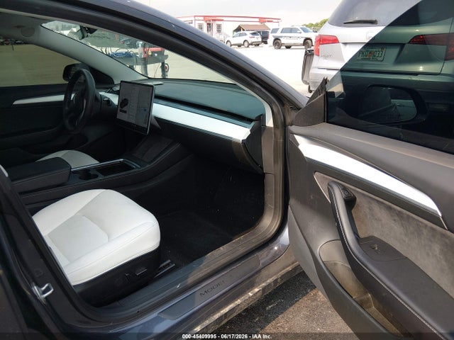 Tesla Model 3 Rear-wheel Drive 2022 5YJ3E1EA4NF111049 Image 5