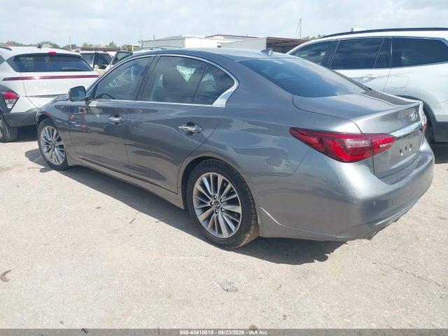45410010 :رقم المزاد ، JN1EV7BP7MM701078 vin ، 2021 Infiniti Q50 Luxe مزاد بيع