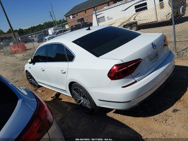 2017 Volkswagen Passat 1.8t R-line მანქანა იყიდება აუქციონზე, vin: 1VWDT7A38HC065082, აუქციონის ნომერი: 45410032