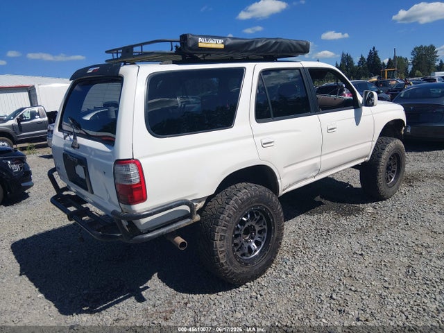 45410077 :رقم المزاد ، JT3HN86R8W0155630 vin ، 1998 Toyota 4runner Sr5 V6 مزاد بيع