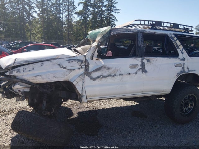 45410077 :رقم المزاد ، JT3HN86R8W0155630 vin ، 1998 Toyota 4runner Sr5 V6 مزاد بيع