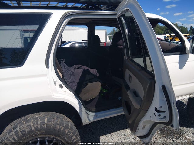 45410077 :رقم المزاد ، JT3HN86R8W0155630 vin ، 1998 Toyota 4runner Sr5 V6 مزاد بيع
