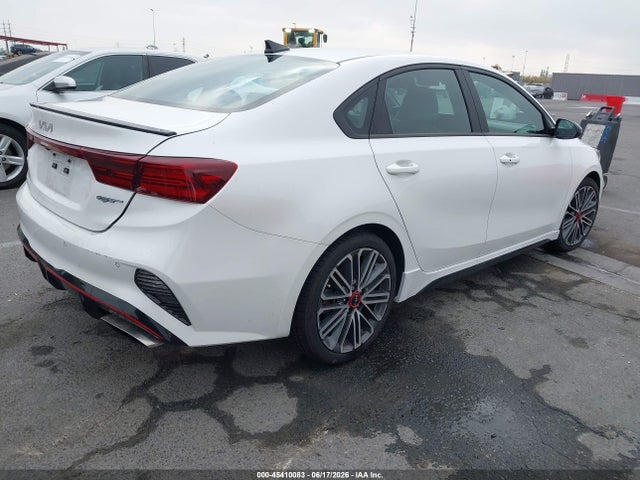 KIA FORTE GT 2023 3KPF44AC9PE584124 Image 4