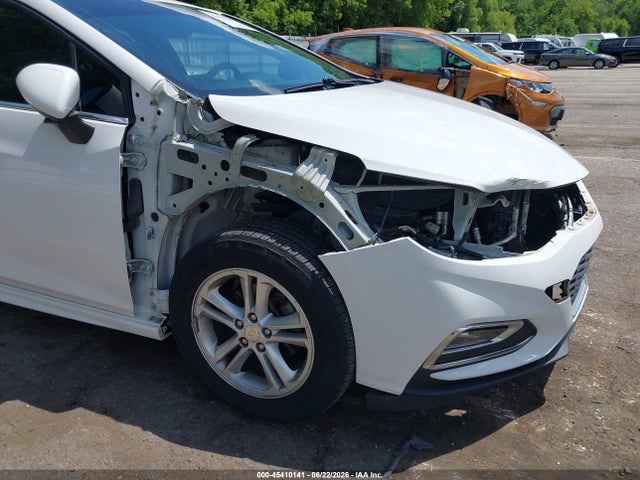 Chevrolet Cruze Lt Auto 2017 3G1BE6SM8HS532381 Image 17