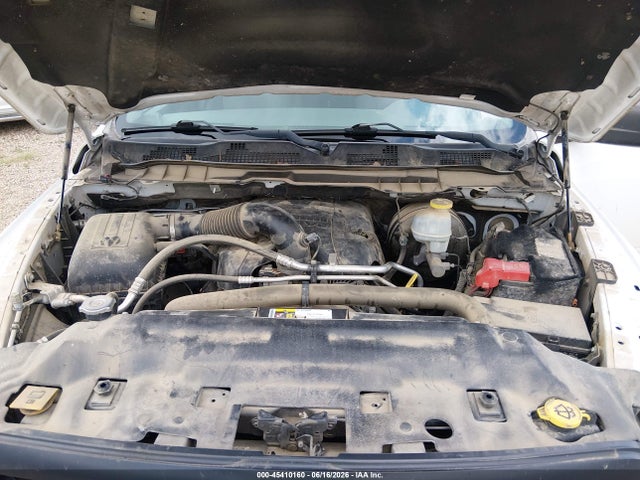 1C6RR6FTXHS591592 RAM 1500 Tradesman 4x2 6&#039;4 Box