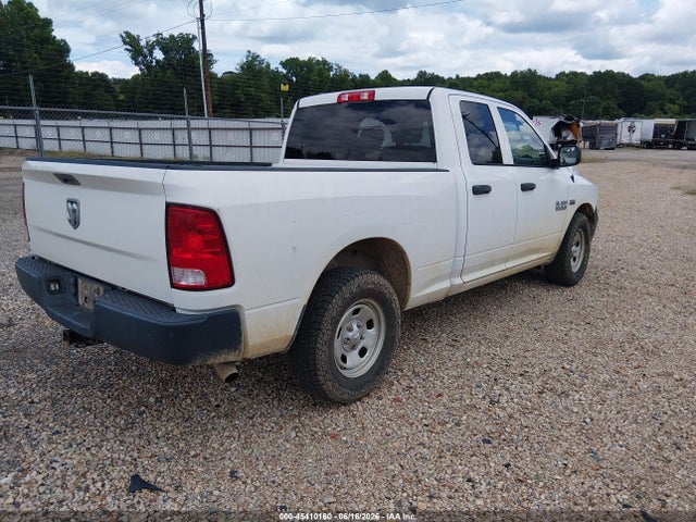 1C6RR6FTXHS591592 RAM 1500 Tradesman 4x2 6&#039;4 Box
