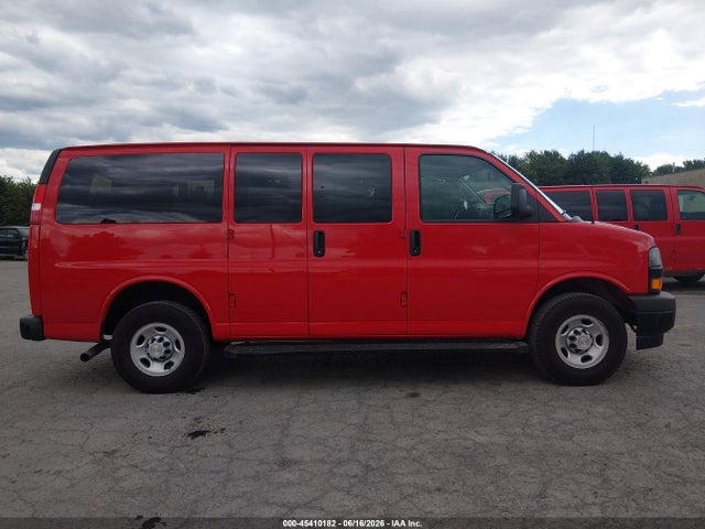 1GAWGEFPXP1105827 Chevrolet Express Passenger Rwd 2500 Regular Wheelbase Ls