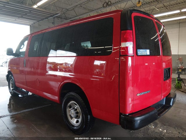 1GAWGEFPXP1105827 Chevrolet Express Passenger Rwd 2500 Regular Wheelbase Ls