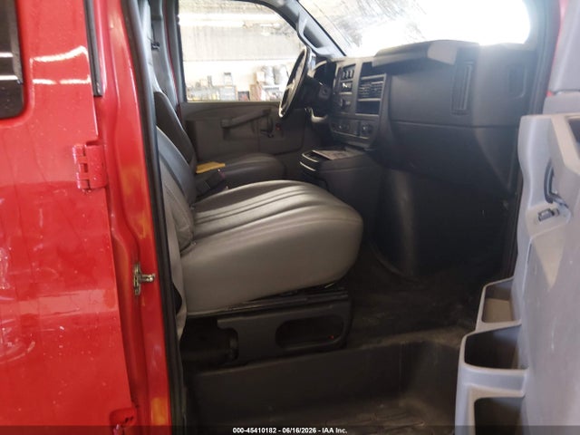 1GAWGEFPXP1105827 Chevrolet Express Passenger Rwd 2500 Regular Wheelbase Ls