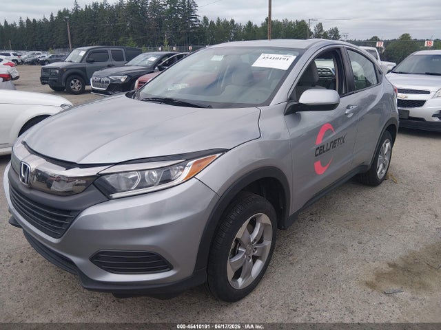Honda HR-V LX 2019 3CZRU6H32KG716792 Image 2