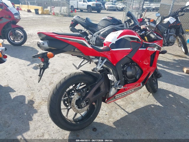 Honda Cbr600 Rr 2017 JH2PC40H3HK300044 Image 4
