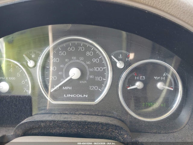 2006 Lincoln Mark Lt მანქანა იყიდება აუქციონზე, vin: 5LTPW16526FJ20617, აუქციონის ნომერი: 45410264