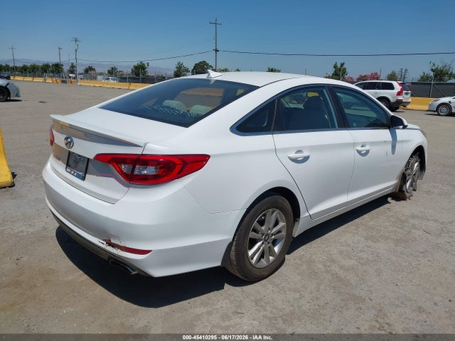 Hyundai SONATA SE 2015 5NPE24AF3FH184257 Image 4