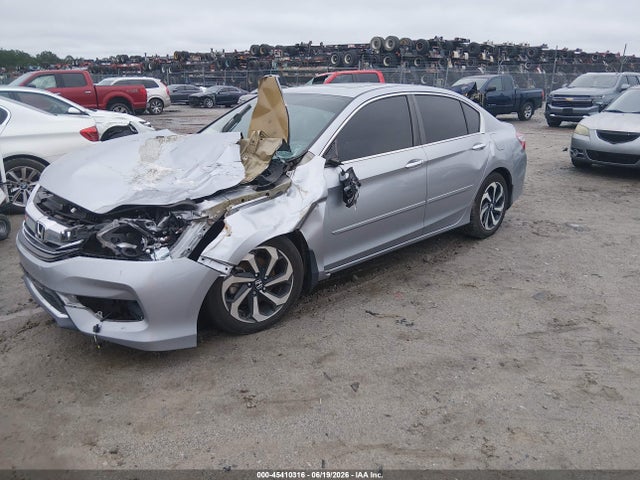 Honda ACCORD EX 2016 1HGCR2F72GA229983 Image 2