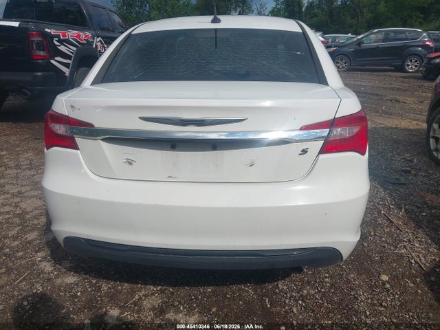 45410346 :رقم المزاد ، 1C3CCBBB6DN543087 vin ، 2013 Chrysler 200 Touring مزاد بيع