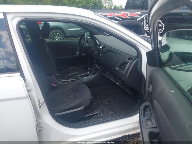 45410346 :رقم المزاد ، 1C3CCBBB6DN543087 vin ، 2013 Chrysler 200 Touring مزاد بيع