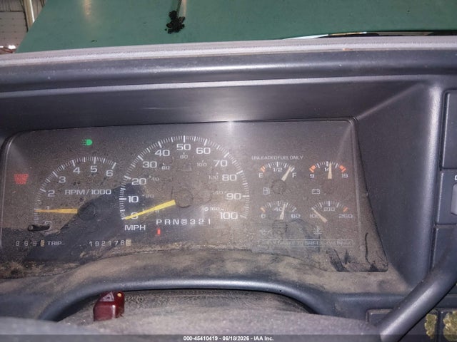 Продаж на аукціоні авто 1998 Gmc Sierra 2500 Hd Sl, vin: 1GTGC24R2WZ504063, номер лоту: 45410419