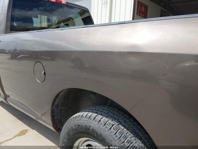 45410438 :رقم المزاد ، 3C6JR6DG7KG503888 vin ، 2019 Ram 1500 Classic Tradesman  4x2 8' Box مزاد بيع