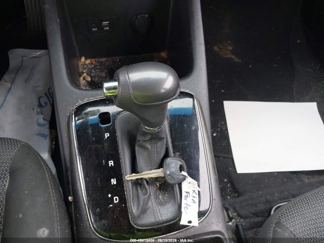 KIA FORTE LX 2017 3KPFK4A75HE012378 Image 11