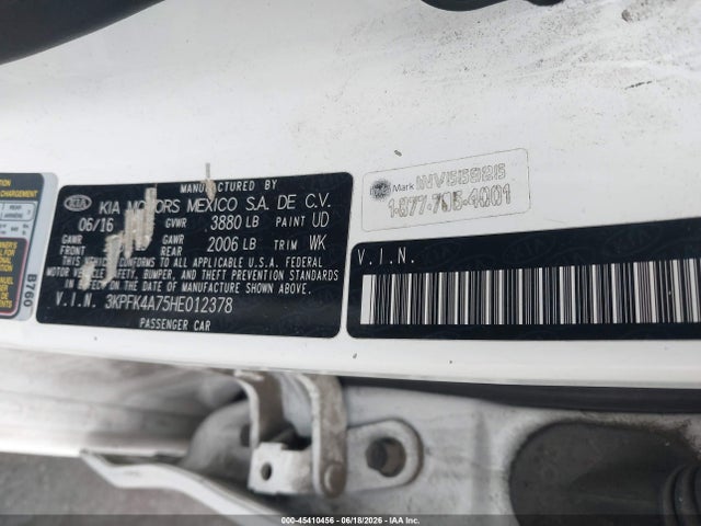 KIA FORTE LX 2017 3KPFK4A75HE012378 Image 9