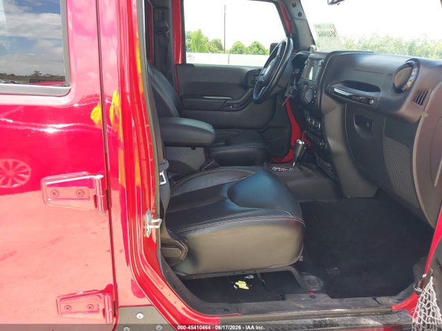 1C4HJWDG0EL295245 Jeep Wrangler Unlimited Sport