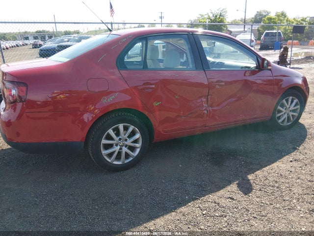 Продаж на аукціоні авто 2010 Volkswagen Jetta Limited Edition, vin: 3VWAX7AJ9AM123369, номер лоту: 45410499