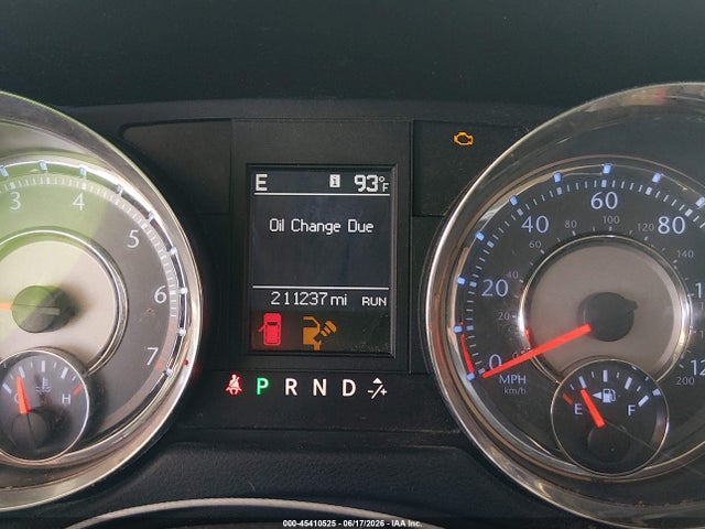 45410525 :رقم المزاد ، 2A4RR6DG2BR785454 vin ، 2011 Chrysler Town & Country Limited مزاد بيع