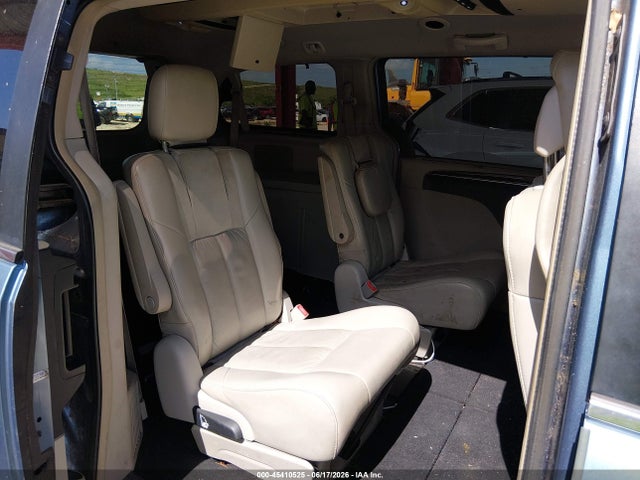 45410525 :رقم المزاد ، 2A4RR6DG2BR785454 vin ، 2011 Chrysler Town & Country Limited مزاد بيع