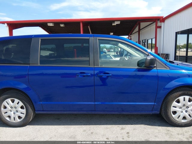 2C4RDGBG9JR273329 Dodge Grand Caravan Se