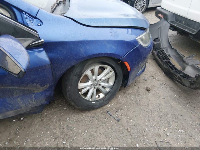 Продаж на аукціоні авто 2016 Chrysler 200 Limited, vin: 1C3CCCAB6GN175473, номер лоту: 45410580