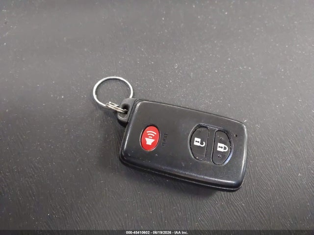 Продаж на аукціоні авто 2013 Toyota Prius Two, vin: JTDKN3DU4D1669977, номер лоту: 45410602