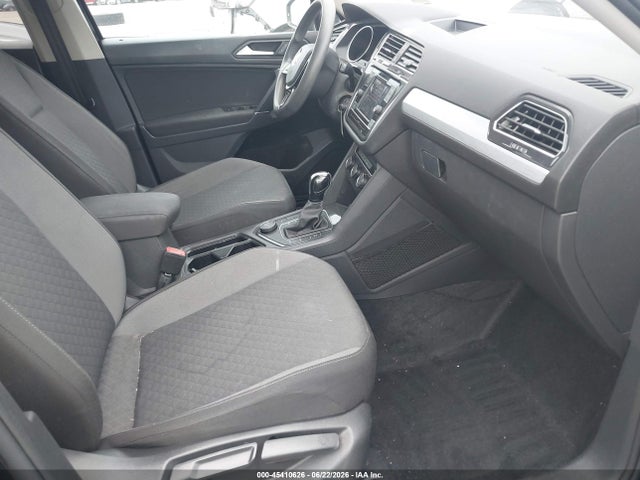 2020 Volkswagen Tiguan 2.0t S მანქანა იყიდება აუქციონზე, vin: 3VV0B7AX3LM045435, აუქციონის ნომერი: 45410626