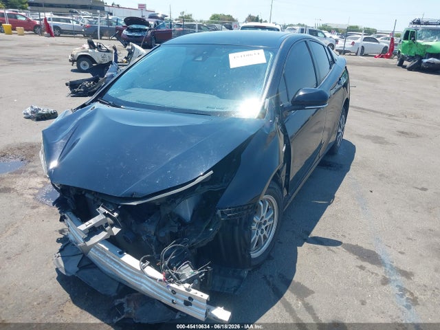 JTDL9RFU5L3019972 Toyota Prius Xle Awd-e