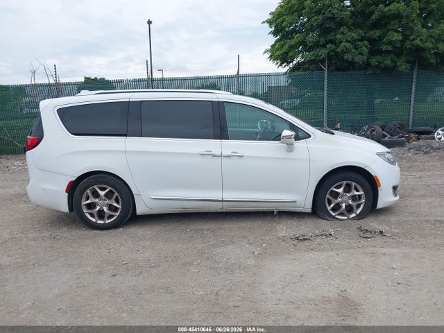 Продажа на аукционе авто 2017 Chrysler Pacifica Limited, vin: 2C4RC1GG9HR660353, номер лота: 45410646