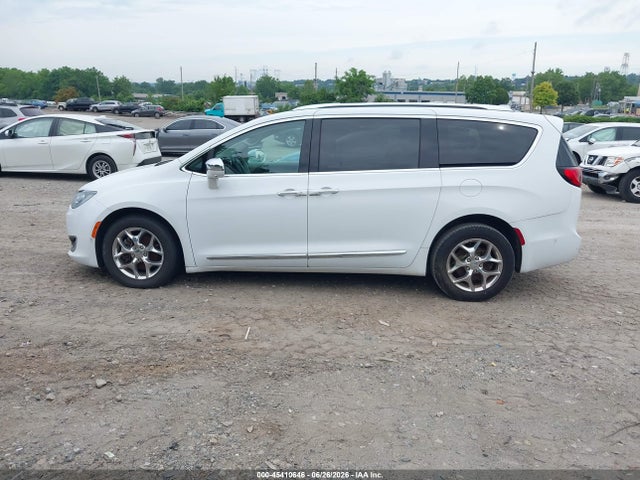 Chrysler Pacifica Limited 2017 2C4RC1GG9HR660353 Image 14