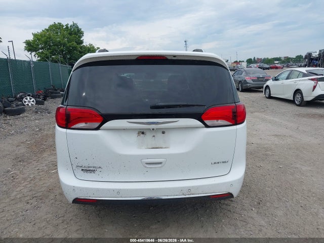 Chrysler Pacifica Limited 2017 2C4RC1GG9HR660353 Image 16