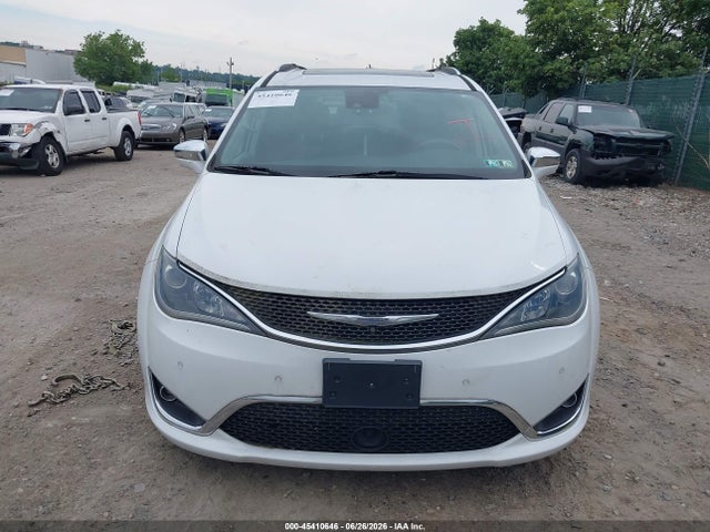 Продажа на аукционе авто 2017 Chrysler Pacifica Limited, vin: 2C4RC1GG9HR660353, номер лота: 45410646