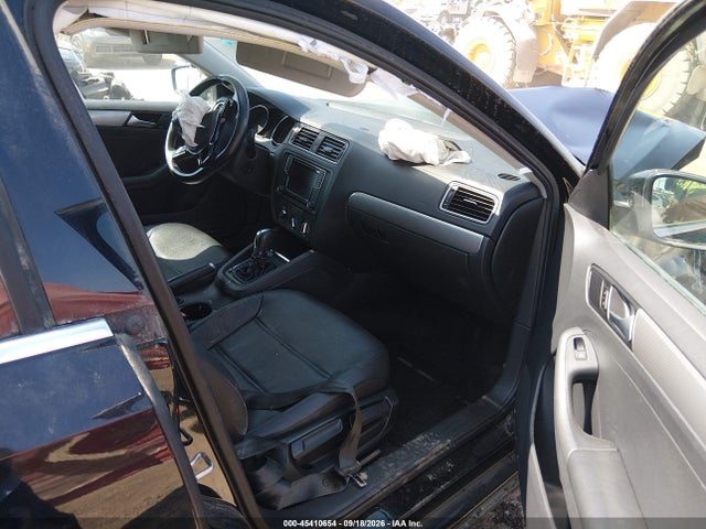 Auction sale of the 2018 Volkswagen Jetta, vin: 3VWDB7AJ4JM225710, lot number: 45410654
