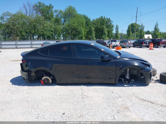 Продажа на аукционе авто 2021 Tesla Model Y Performance Dual Motor All-wheel Drive, vin: 5YJYGDEF9MF081932, номер лота: 45410713