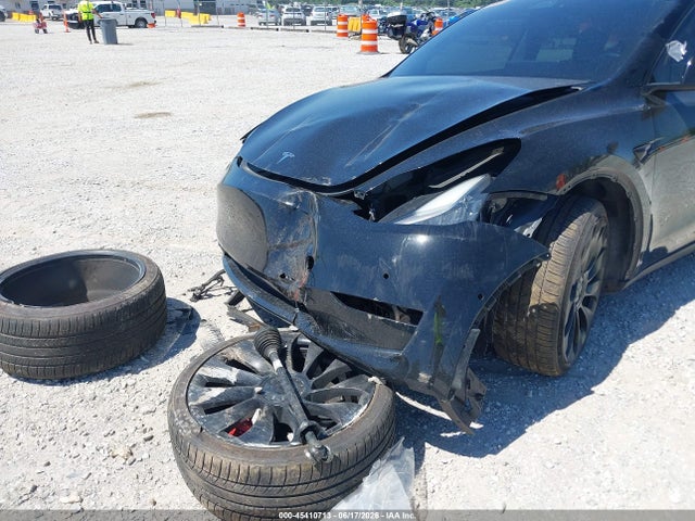 Продажа на аукционе авто 2021 Tesla Model Y Performance Dual Motor All-wheel Drive, vin: 5YJYGDEF9MF081932, номер лота: 45410713