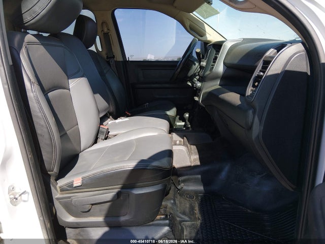 Продажа на аукционе авто 2020 Ram 2500 Tradesman  4x4 6'4 Box, vin: 3C6UR5CL6LG125425, номер лота: 45410718