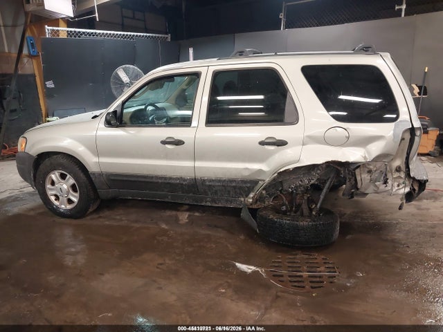45410721 :رقم المزاد ، 1FMYU03133KA73458 vin ، 2003 Ford Escape Xlt مزاد بيع