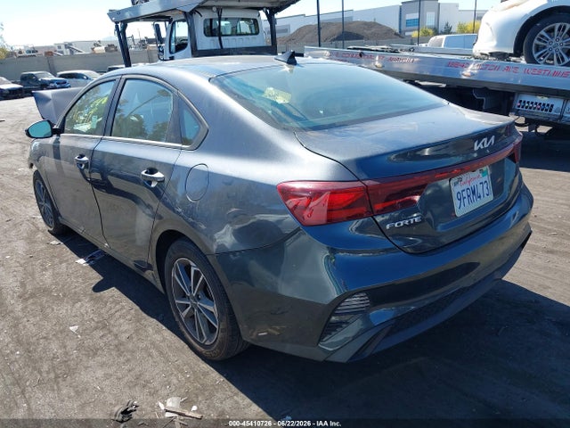 KIA Forte Lxs 2023 3KPF24AD8PE608749 Image 3
