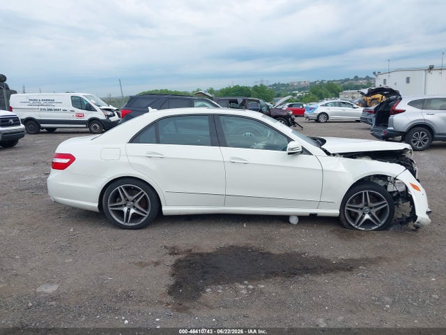 45410743 :رقم المزاد ، WDDHF9AB9BA440842 vin ، 2011 Mercedes-benz E 550 4matic مزاد بيع